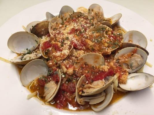 Linguini with Clams and Red clam sauce!