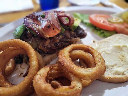 Oildale Burger & Onion Rings