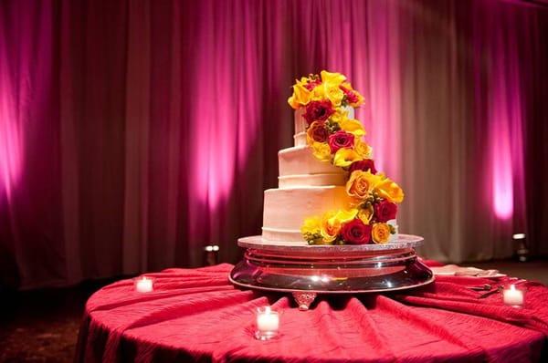 Wedding Cake in the East Ballroom at Landerhaven