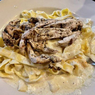 chicken fettuccine with grilled chicken