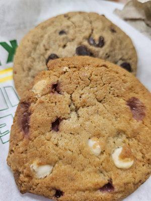 Raspberry cheesecake and chocolate chip