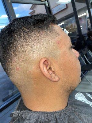 Mid Drop Skin Fade