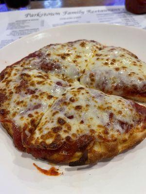 4 cut pepperoni pizza