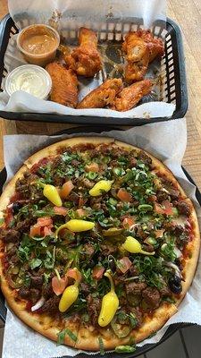 Achaari Lamb Pizza, Tandoori Achari Wings