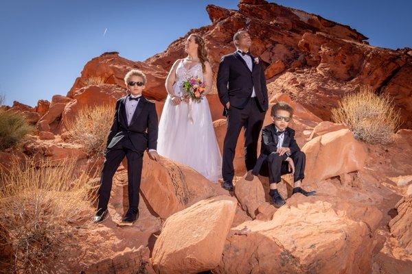 Adventure Weddings Las Vegs Valley of Fire