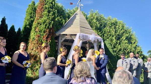 Outdoor wedding gazebo !