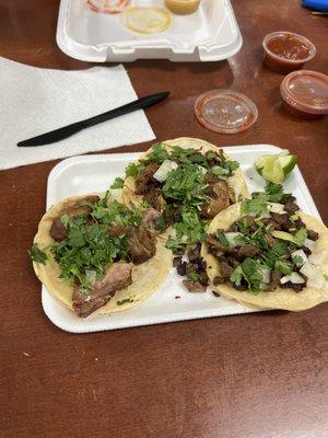 2 Carnitas tacos and a Carne asada Taco. The green sauce was pretty spicy even for this Mexicano!