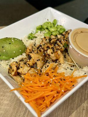 11.28.23 Fusion Bowl w/ Sweet Chili Chicken