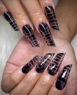 Nails done by Andy, IG: @everydaynail2 Lipstick nails shape