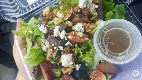 Grilled delta pears and mission figs salad