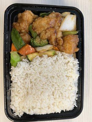 L73. Fish Fillet with Mixed Vegetables Lunch