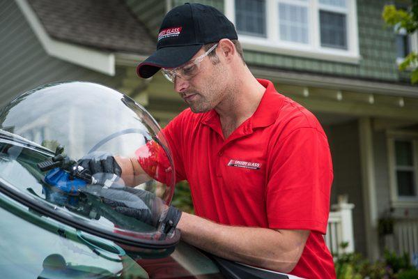 Speedy Glass Featuring the NOVUS Windshield Repair System