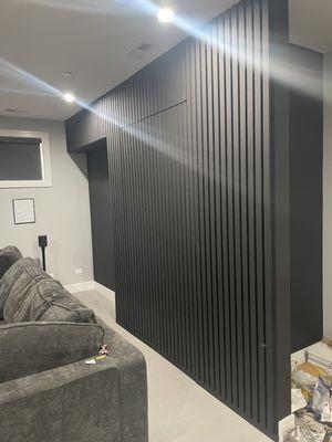 Slat wall