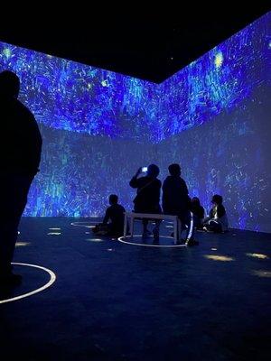 Immersive Van Gogh Exhibit Columbus