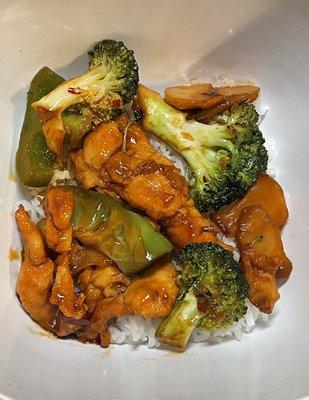 82. Chicken with Garlic Sauce over White Rice