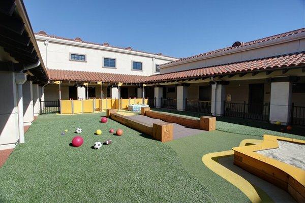 Duarte Early Education Center Play area