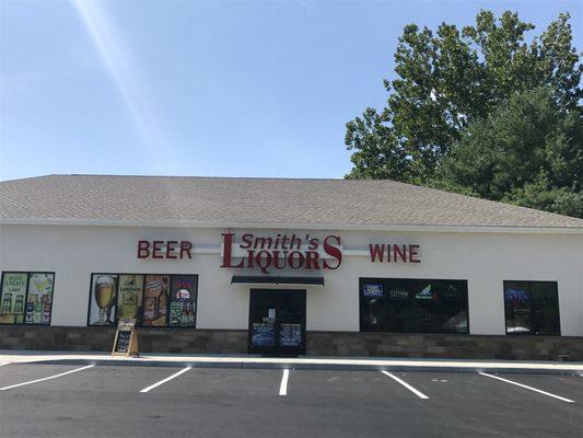 Smith's Liquors