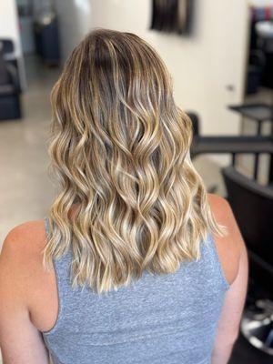 The best salon boutique in Tustin CA for all your style and color needs! Balayage, Highlights, Color, Bleach, Deep Conditioning and more!