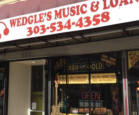 Old school sign!
Pawn Shop. Musical Instruments