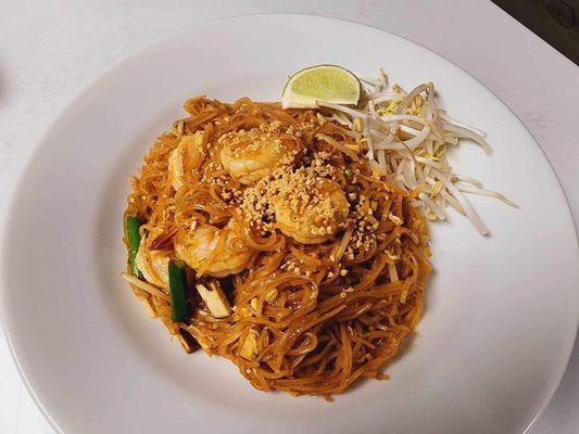 Traditional Shrimp Pad Thai