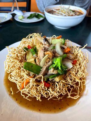 Crispy noodles with duck