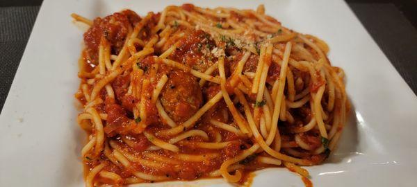 Spaghetti with meatballs