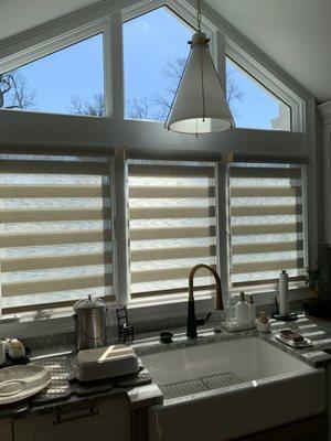 Motorized Graber blinds over kitchen sink