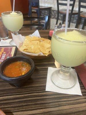 Margarita and salsa