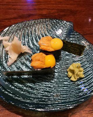 Uni with quail eggs