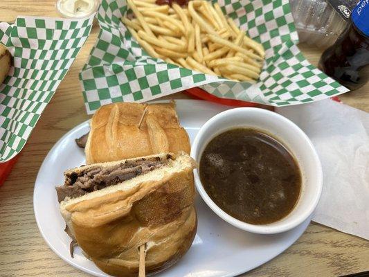 Tri tip sandwich & shoe string fries