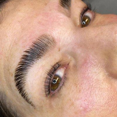 Brow Lamination with Tint