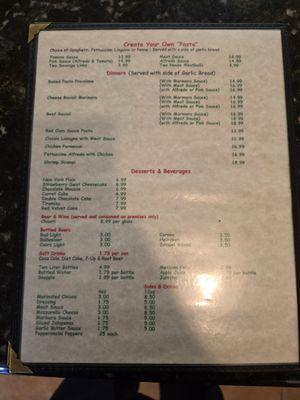 Pictures of the menu where it is not mentioned anywhere that they don't split toppings.