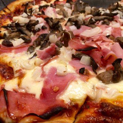 Large Pizza: Ham, Onion, Mushroom