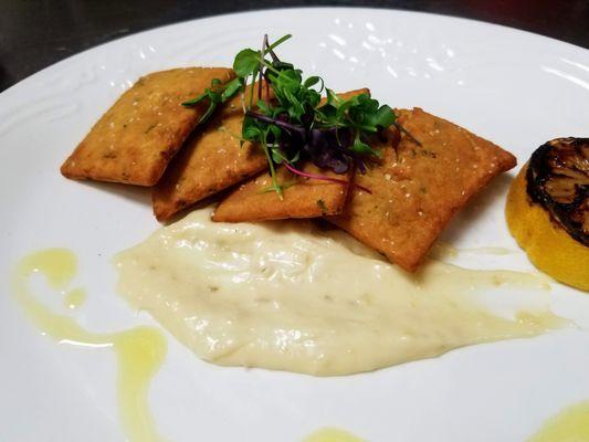 PANELLE
 $9.00
 fried chickpea fritters, garlic aioli, charred lemon, gremolata