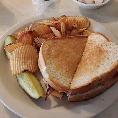 Tomato Bacon American Cheese on sour dough, pickle, homemade chips and delicious hamburger bacon mushroom soup