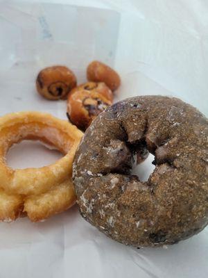 Hana's Donuts