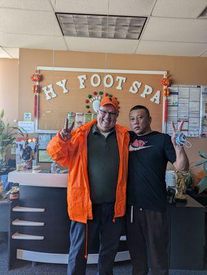 Bob and David at the HY Foot Spa. Great Massage from David