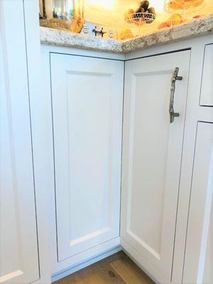 Paint Grade Flush Inset/Corner Lazy Susan Doors