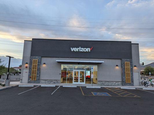 Verizon Authorized Retailer