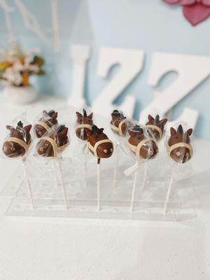 Izzy's Cake Pops