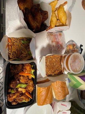 Pupu platter, lo mein, pork fried rice, General Gau 's Chicken