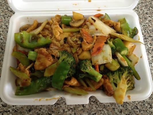 Hunan hot & spicy chicken. $8.10