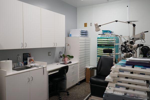 Almaden Optometric Associates