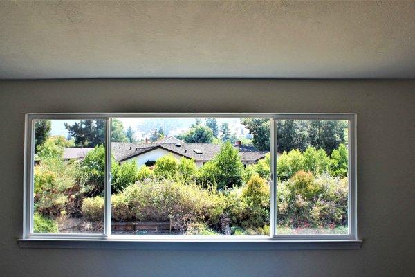 Interior view of a Simonton Daylight Max Series Double pane energy star window installed in Clayton, CA.