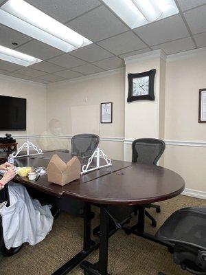 Visitor's room next to front desk