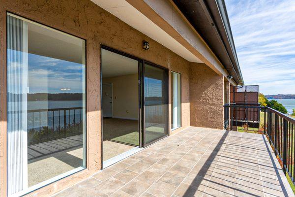 Large Patio at the Reserve at Lakeshore