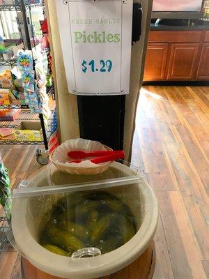 Garlic pickles