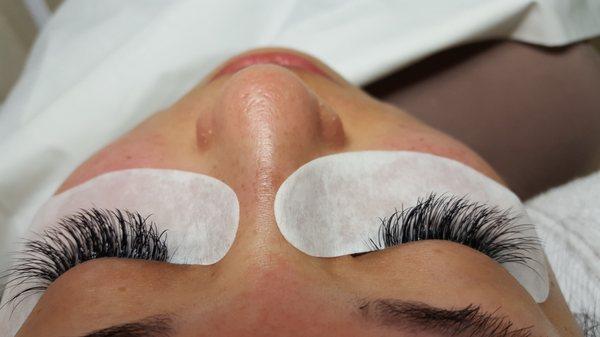 2X Volume
  (individual lash extensions)