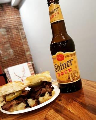 Brisket sliders and a texan beer, yes please!!