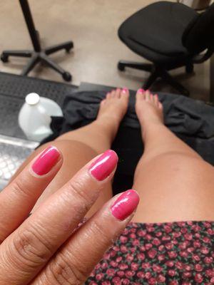 11/22/2021 OPI pink toes to go with my pink fingernails for my Oahu trip